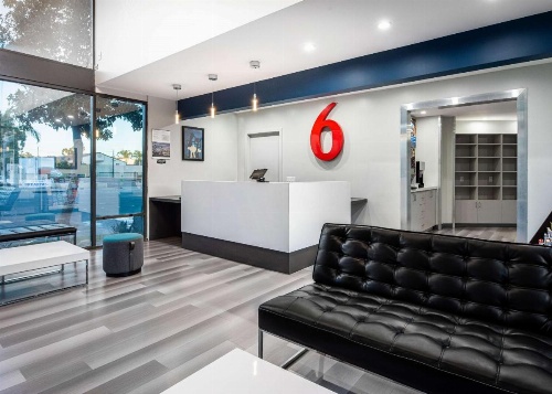 Motel 6 Anaheim - Convention Center image 18