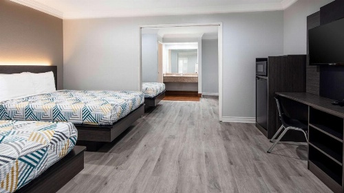 Motel 6 Anaheim - Convention Center image 30