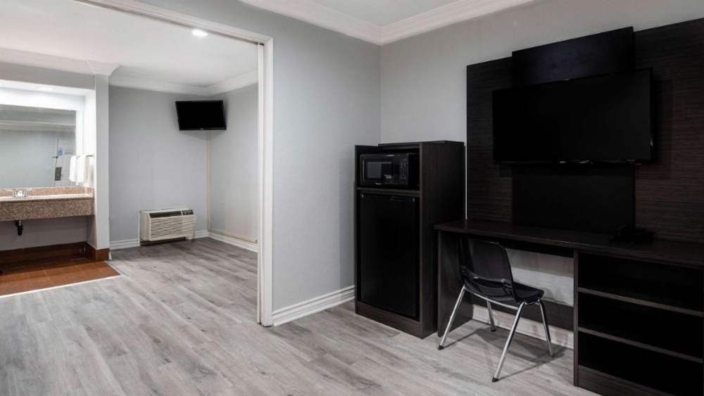 Motel 6 Anaheim - Convention Center Image 34